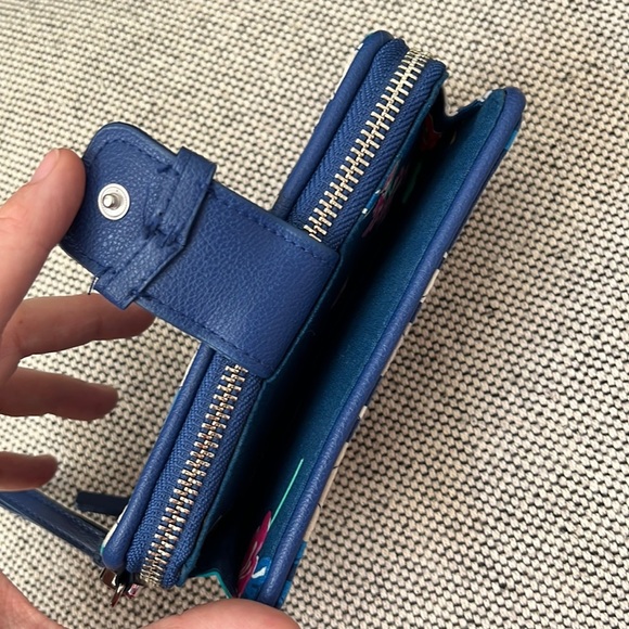 Vera Bradley RFID Smartphone Wallet Santiago Woven - Picture 3 of 6